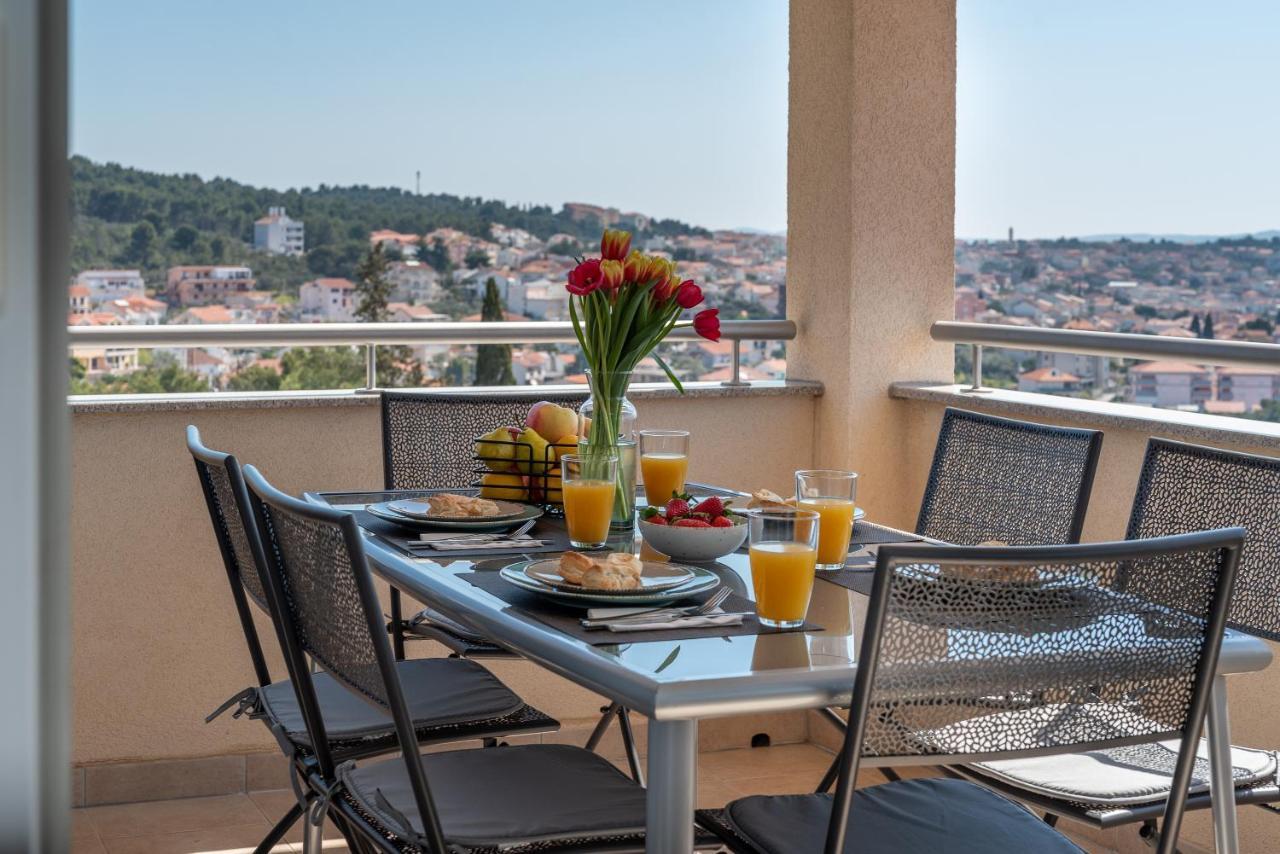 Apartment No. 8 Trogir Exterior photo