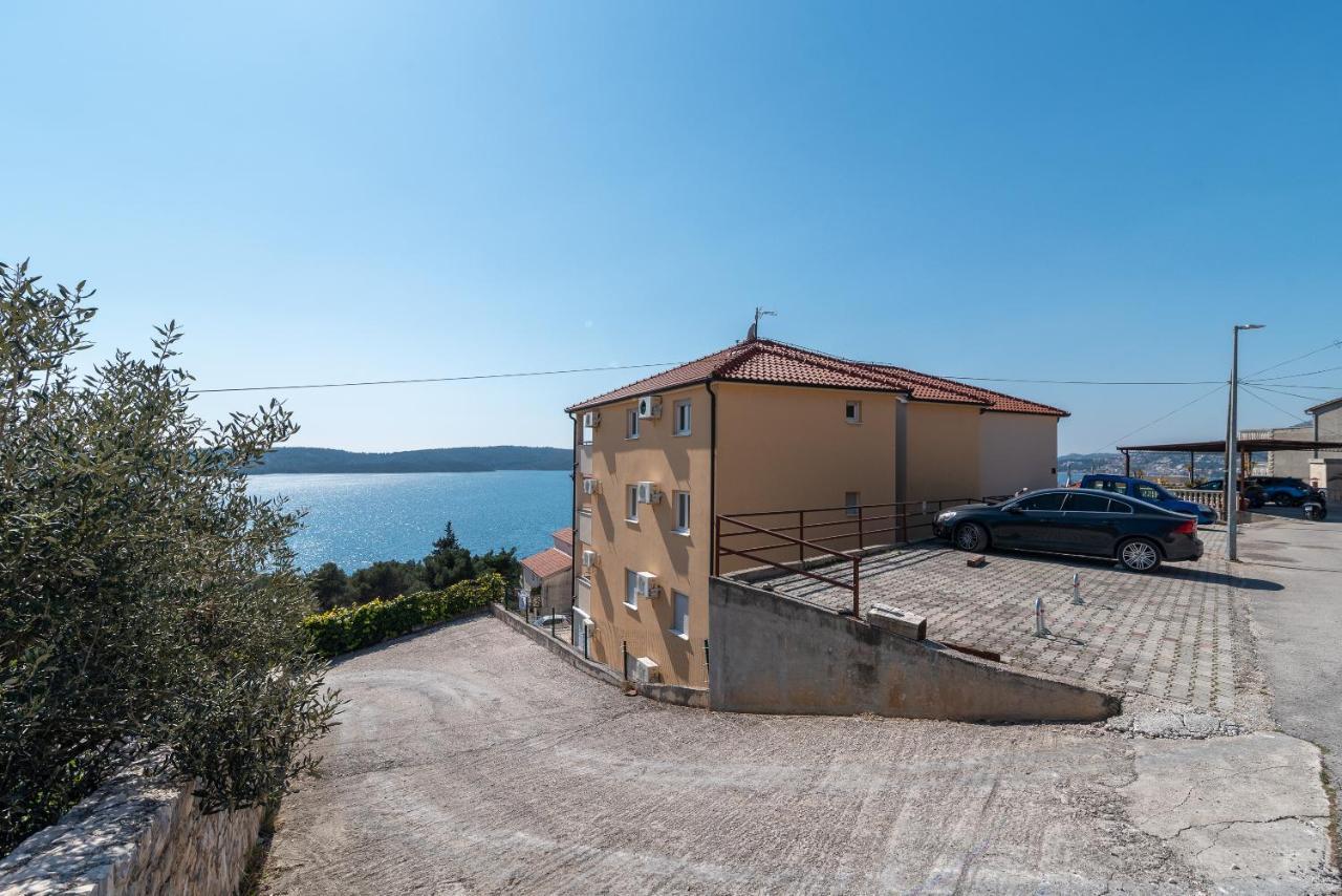 Apartment No. 8 Trogir Exterior photo